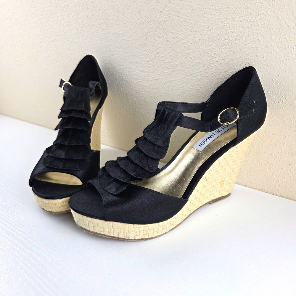 Steve Madden Black Fabric Wedge Sandals Womens Size 8 Buckle Ankle Strap Ruffle